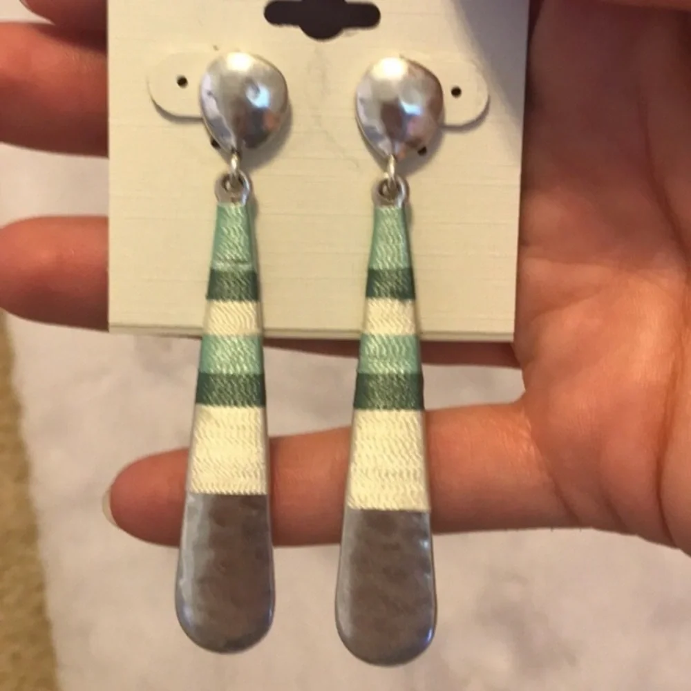 Lucky Brand silver thread wrapped Earrings